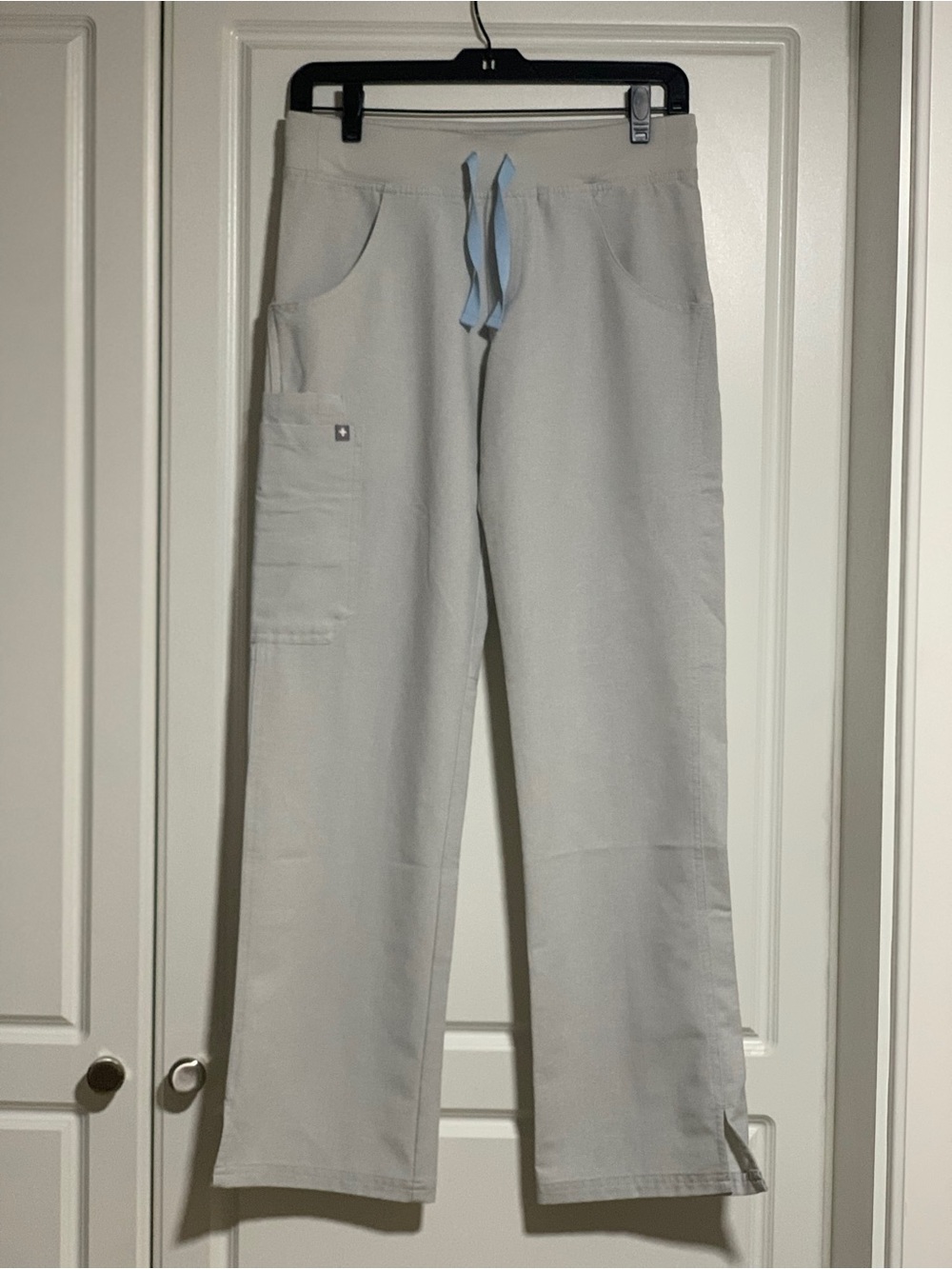 FIGS Kade Cargo Scrub Pants in Limited Color Space Grey XS P